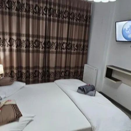 Crown & Plaja Sauna Piscina Gym Restaurants Năvodari