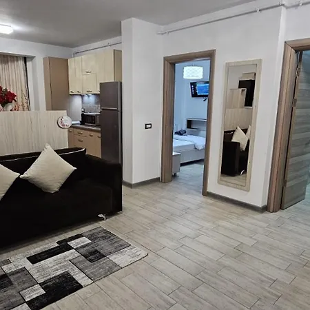 Appartamento Crown & Plaja Sauna Piscina Gym Restaurants Năvodari