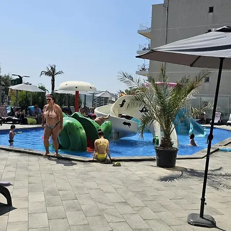 Crown & Plaja Sauna Piscina Gym Restaurants Appartamento *