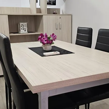 Appartamento Crown & Plaja Sauna Piscina Gym Restaurants *