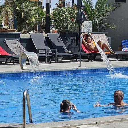 Crown & Plaja Sauna Piscina Gym Restaurants Appartamento *