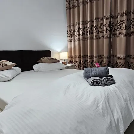 Appartement Crown & Plaja Sauna Piscina Gym Restaurants Năvodari