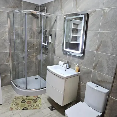 Crown & Plaja Sauna Piscina Gym Restaurants *