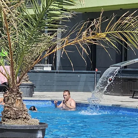 Appartement Crown & Plaja Sauna Piscina Gym Restaurants