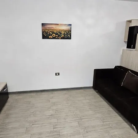 Crown & Plaja Sauna Piscina Gym Restaurants * Năvodari