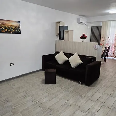 Appartement Crown & Plaja Sauna Piscina Gym Restaurants Năvodari