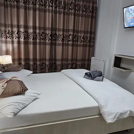 Crown & Plaja Sauna Piscina Gym Restaurants Appartement *